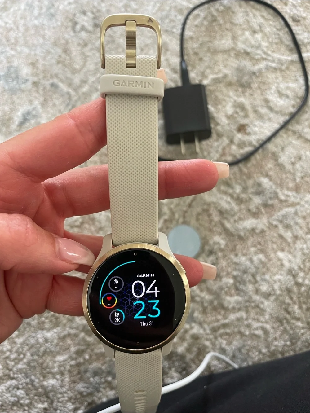 Garmin Venu 2S women’s Smartwatch - Light Sand Band with Light Gold Bezel 40mm